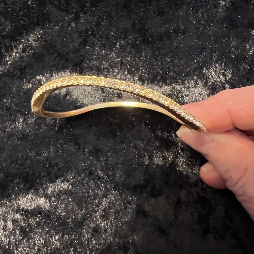 J.CREW GOLD WAVY PAVE CRYSTAL BRACELET EUC